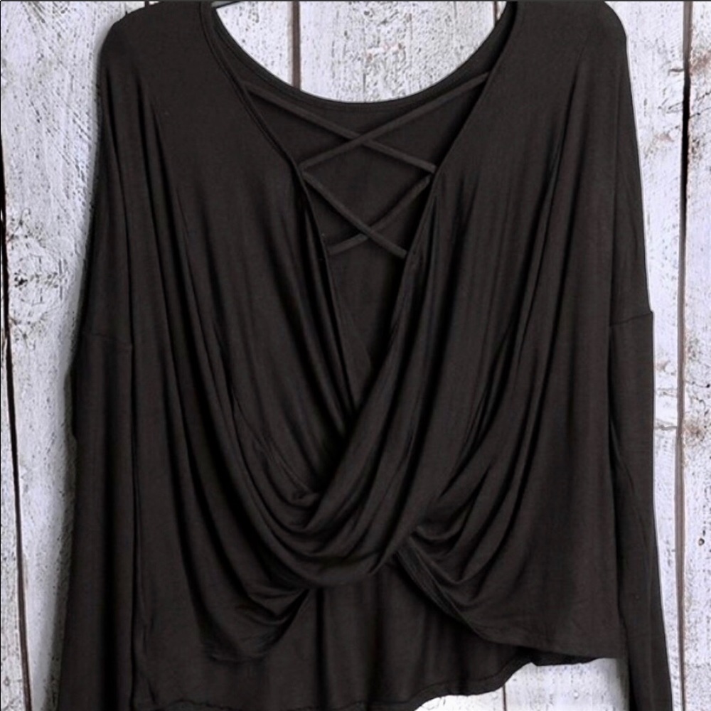 ALUNA // Black Long Sleeve Criss Cross Back